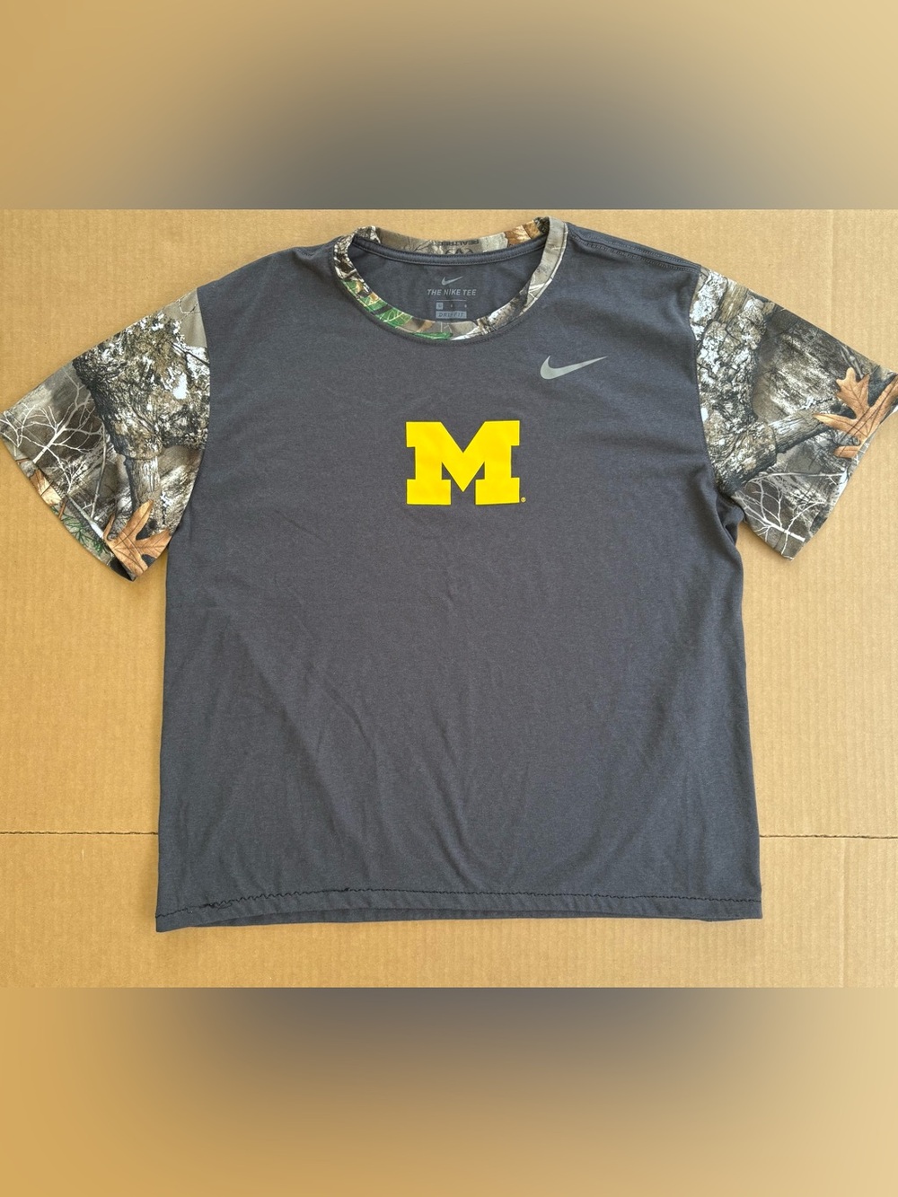 University of Michigan Nike Dri-fit Camo T-Shirt Size L